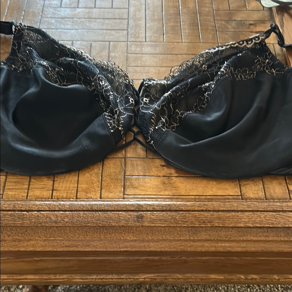 Black Glamorise Bra size 40F